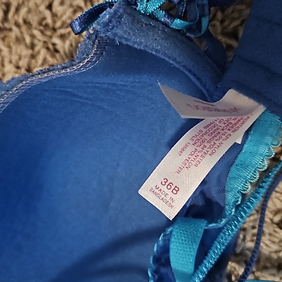 Target Xhilaration Blue Lace Wired 36B bra and medium gstring panty Matching Set - Picture 5 of 5